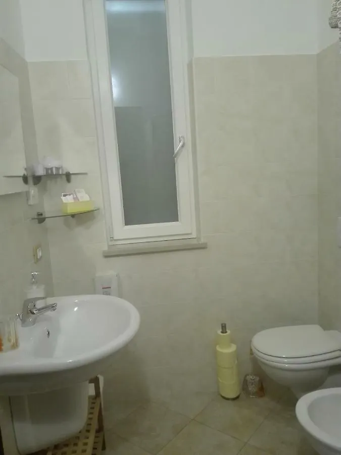 *** Bed & Breakfast B&B Raggio Di Sole Sirmione Italy
